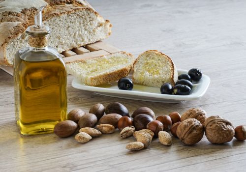 que es más sano las almendras o las nueces