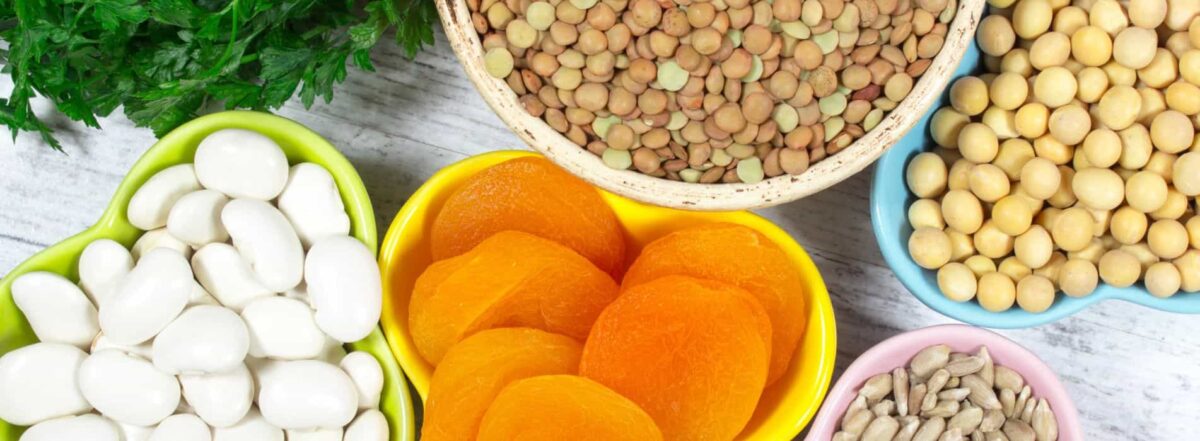 ¿Cuál es el consumo diario de hierro recomendado?