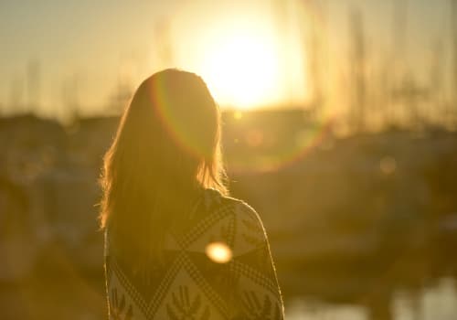 Light therapy to combat seasonal affective symptoms